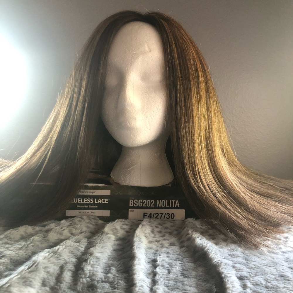 😀Human hair blend wig💜GORGEOUS COLOR